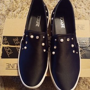 Top Line Trish Womens Slid on Shoe Size 7, Black NWT